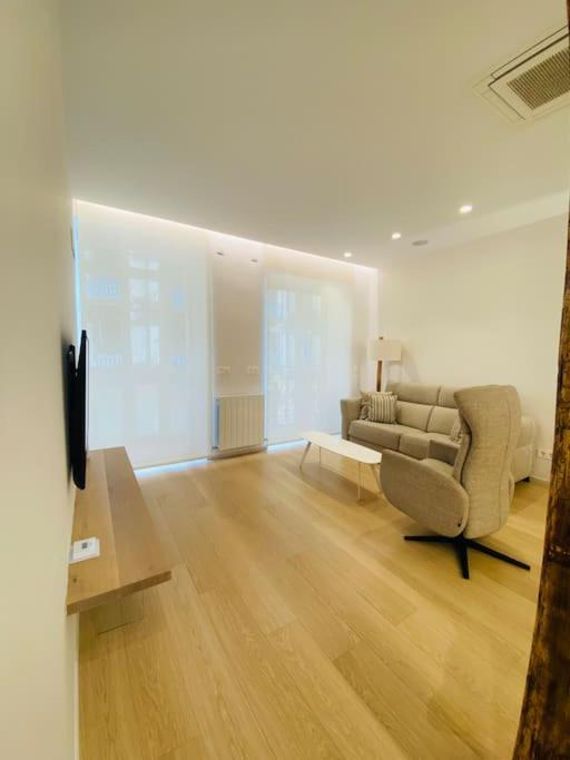 Atseden Apartment Aire Condicionado - Opcion A Parking - سان سيباستيان المظهر الخارجي الصورة